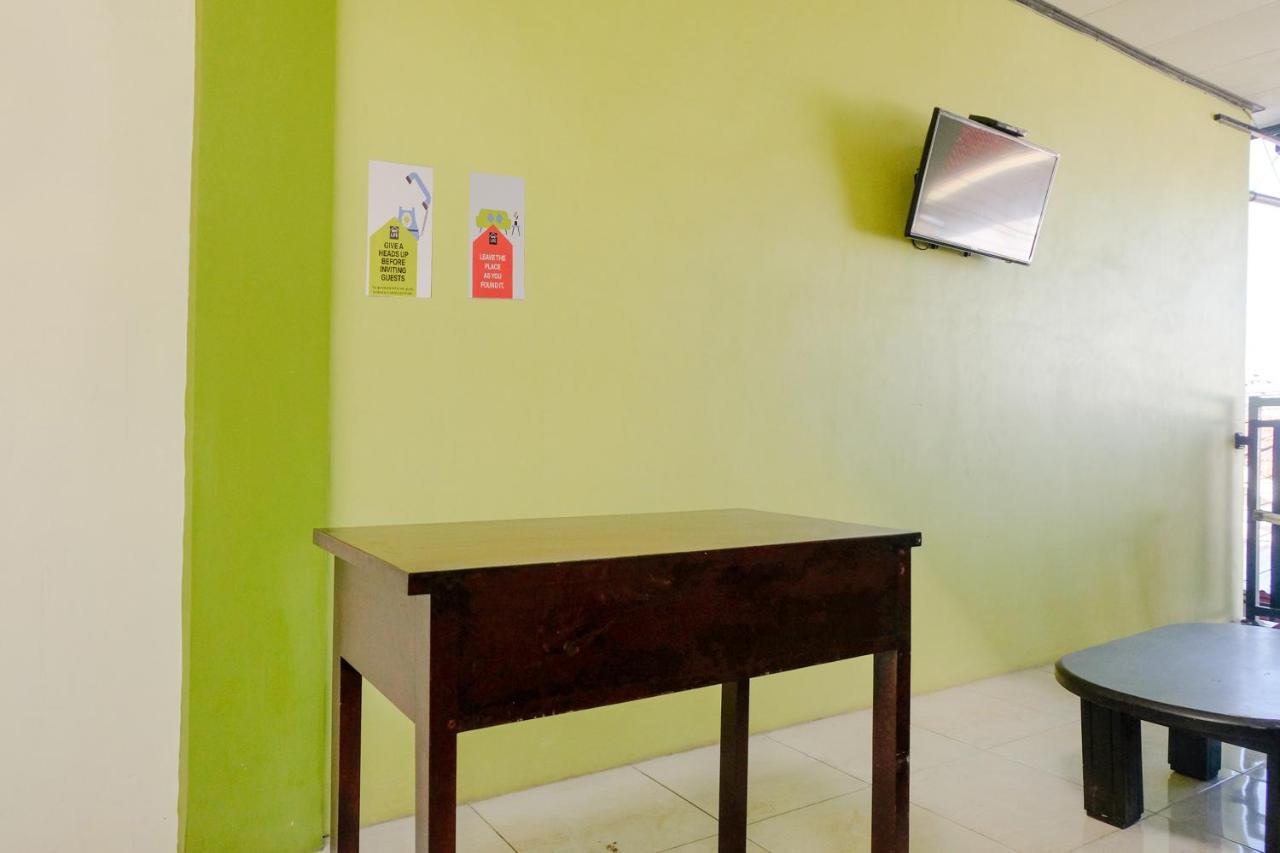Zulfina Homestay Syariah Mitra Reddoorz 外南梦 外观 照片