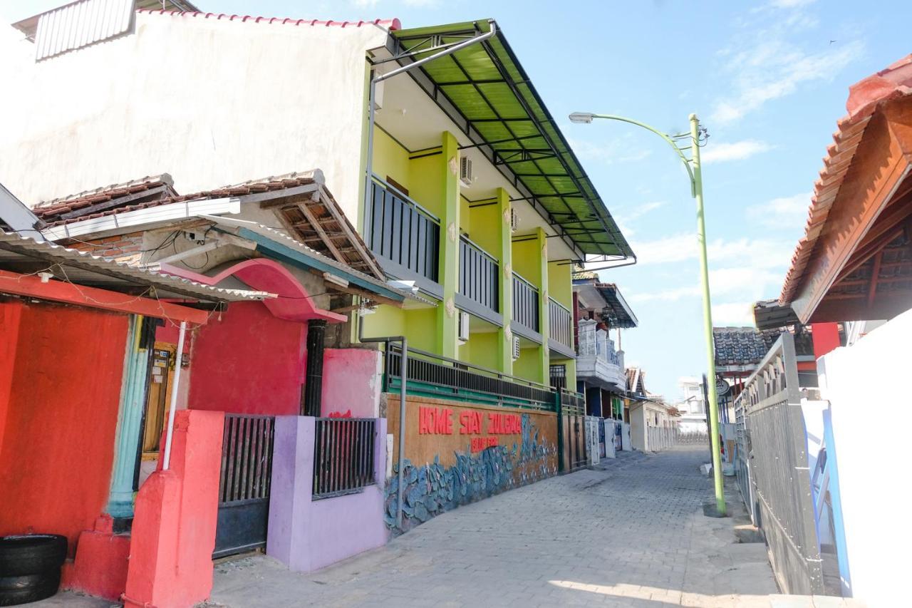 Zulfina Homestay Syariah Mitra Reddoorz 外南梦 外观 照片